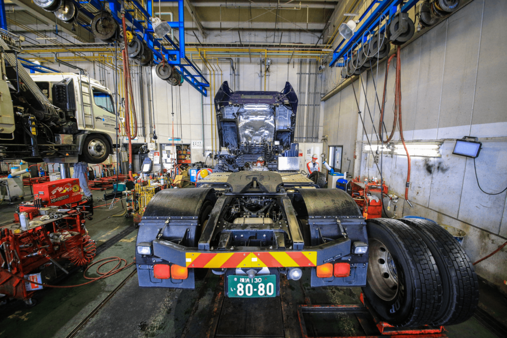 日野自動車整備工場